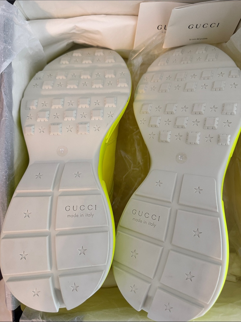 New Gucci Neon Yellow Leather Rhyton Sneakers - Picture 7 of 9